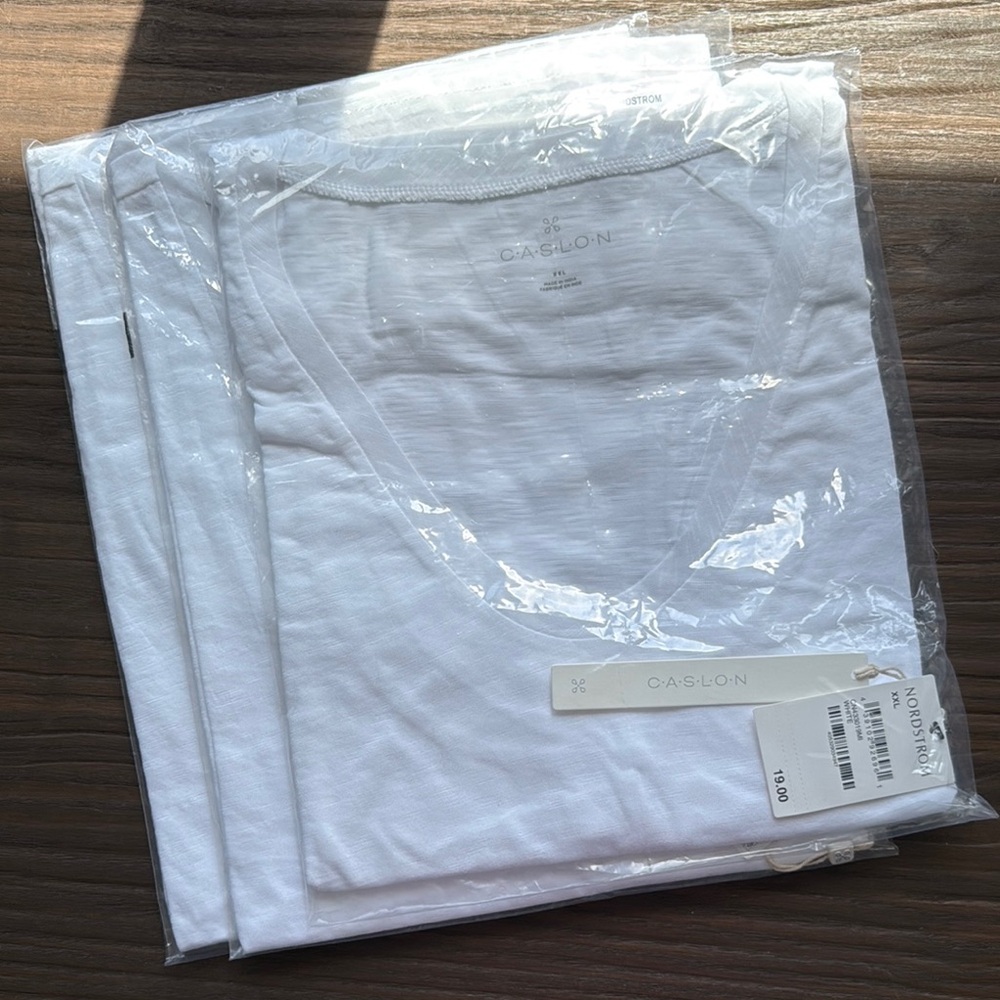 Caslon by Nordstrom White U-Neck Muscle Tank - Size XXL